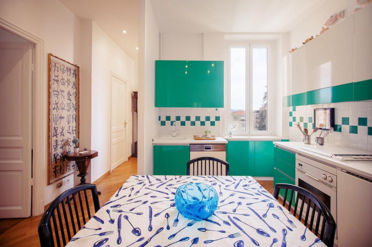 Green Apartment In The Center By Wonderful Italy Sanremo Esterno foto